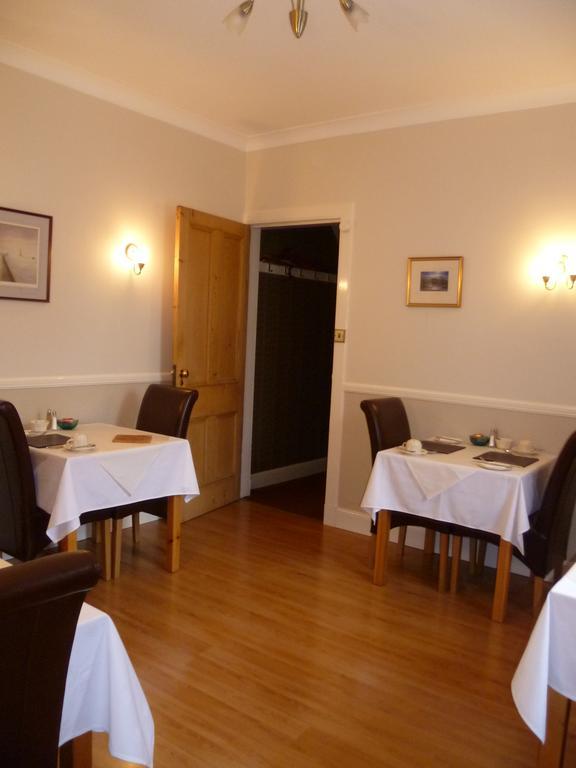 Achnacarry Guest House Perth Bagian luar foto